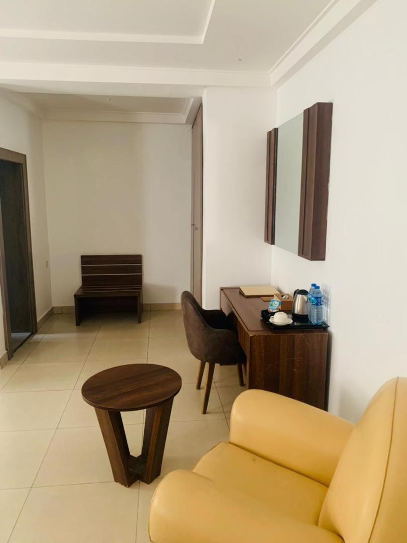 Swiss Pearl Continental Suite Wupa Kültér fotó