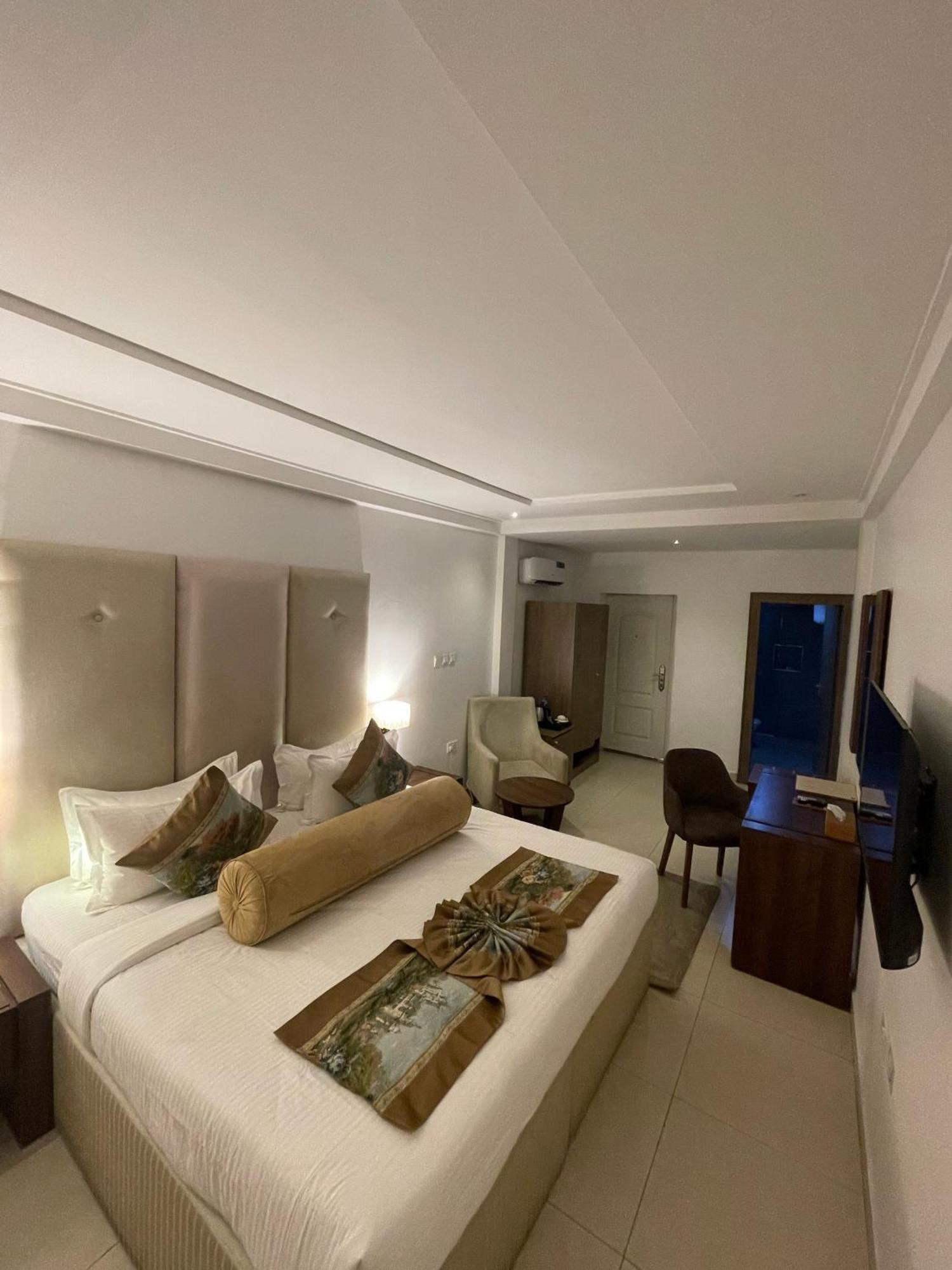 Swiss Pearl Continental Suite Wupa Kültér fotó